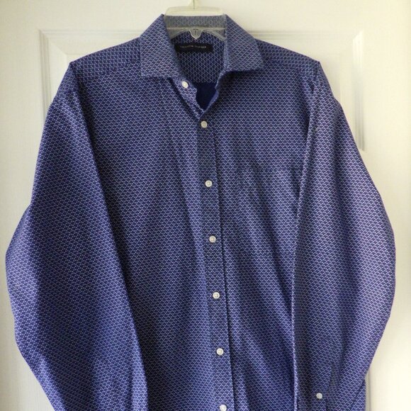 Tommy Hilfiger Men's Long Sleeve Button Down Dress Shirt Size Medium Blue Leafy - Picture 2 of 9